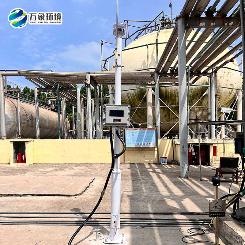 防爆自動(dòng)氣象站針對化工廠(chǎng)、油庫等特殊場(chǎng)所的防爆監測